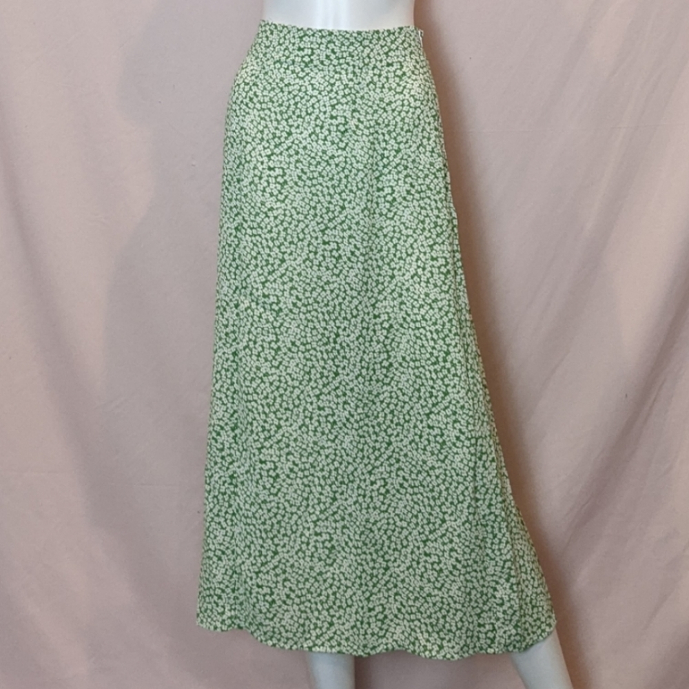 SHEIN Curve Green Floral Print Side Slit Midi Skirt size size 1XL